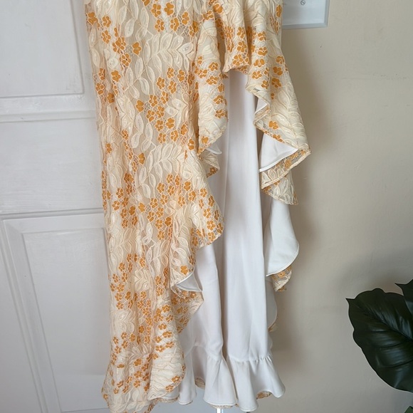 Lovers + Friends Oorja Floral Lace Midi Dress Size M NWOT - Picture 12 of 16